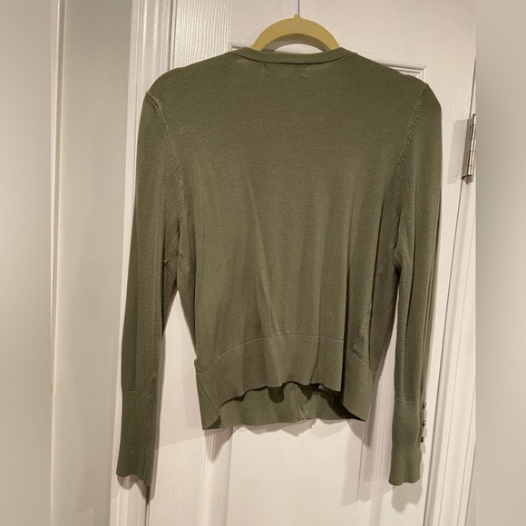 Primark Size M Sage Green Long Sleeve Gold Button V Neck Lightweight Cardigan - Picture 8 of 11